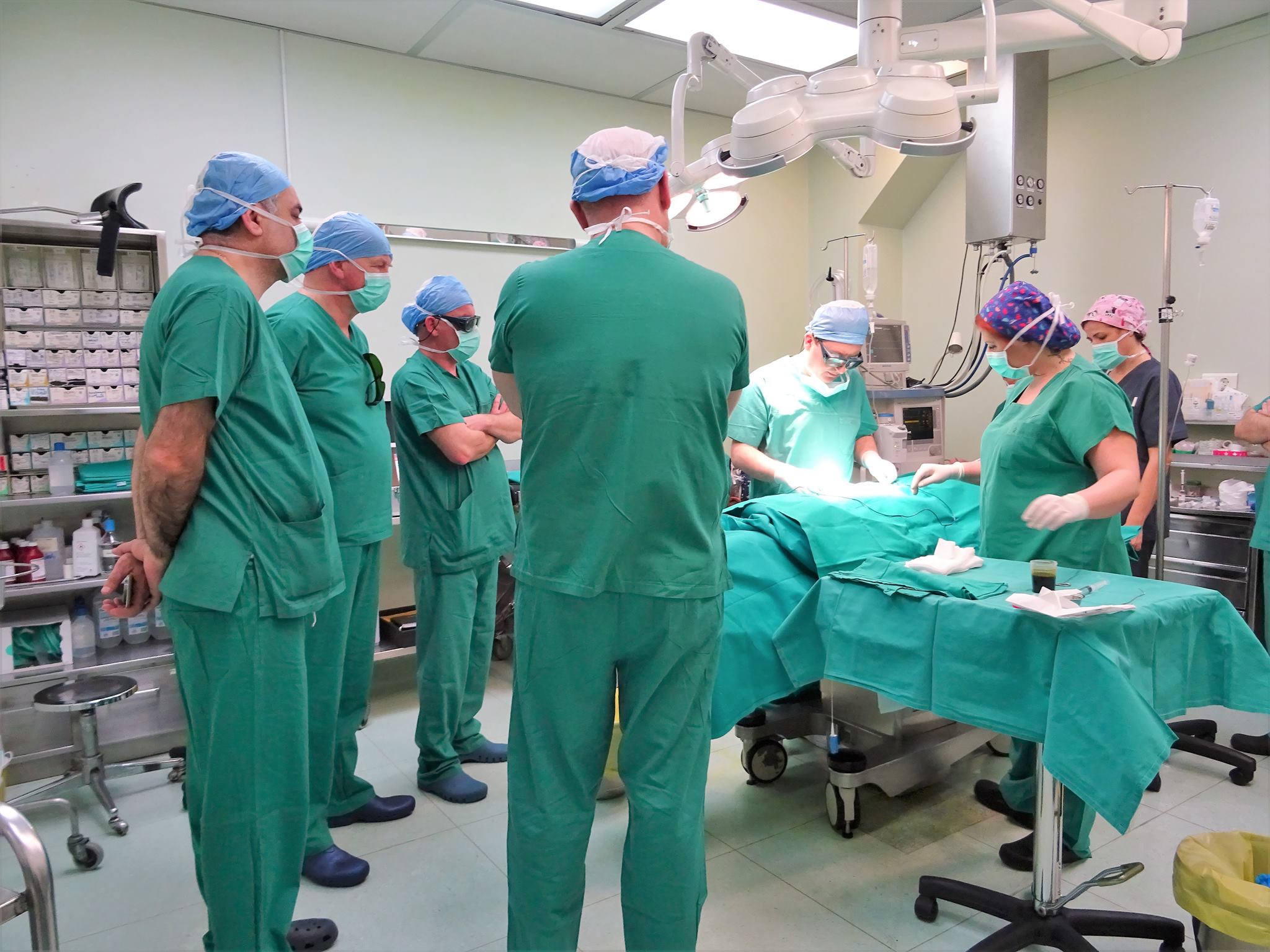 Χειρουργικό workshop στο Ιατρικό Ψυχικού για τη νέα τεχνική θεραπείας κύστης κόκκυγα που ανέπτυξε o Δρ. Αλκιβιάδης Παππάς 27 τεχνική SiLaT